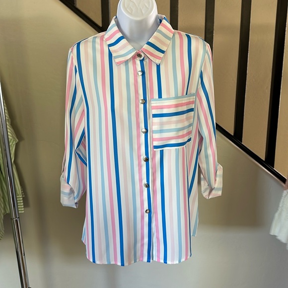 Striped Button Down Blouse - Picture 5 of 5